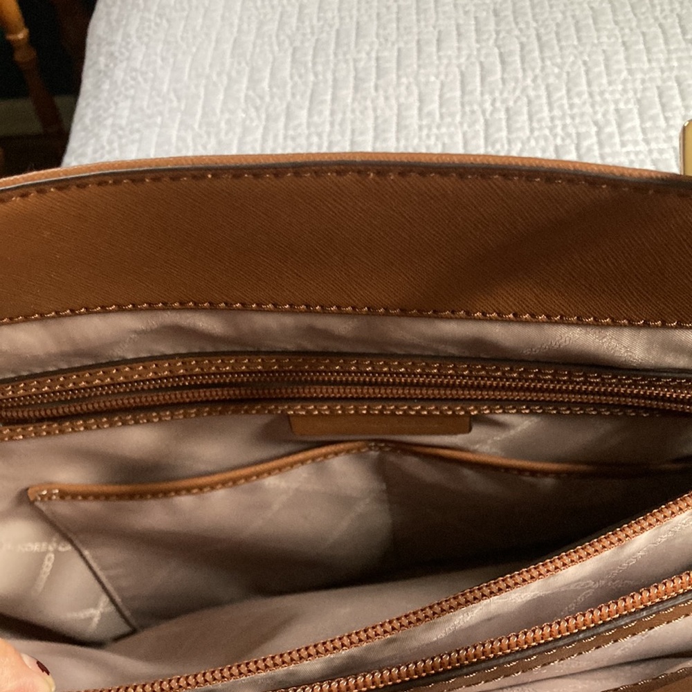 Brand new brown Michael Kors tote - Picture 5 of 8